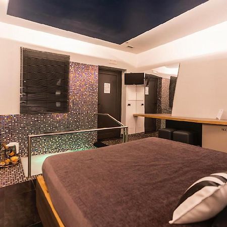 Hotel Tiro A Volo Поццуоли Экстерьер фото