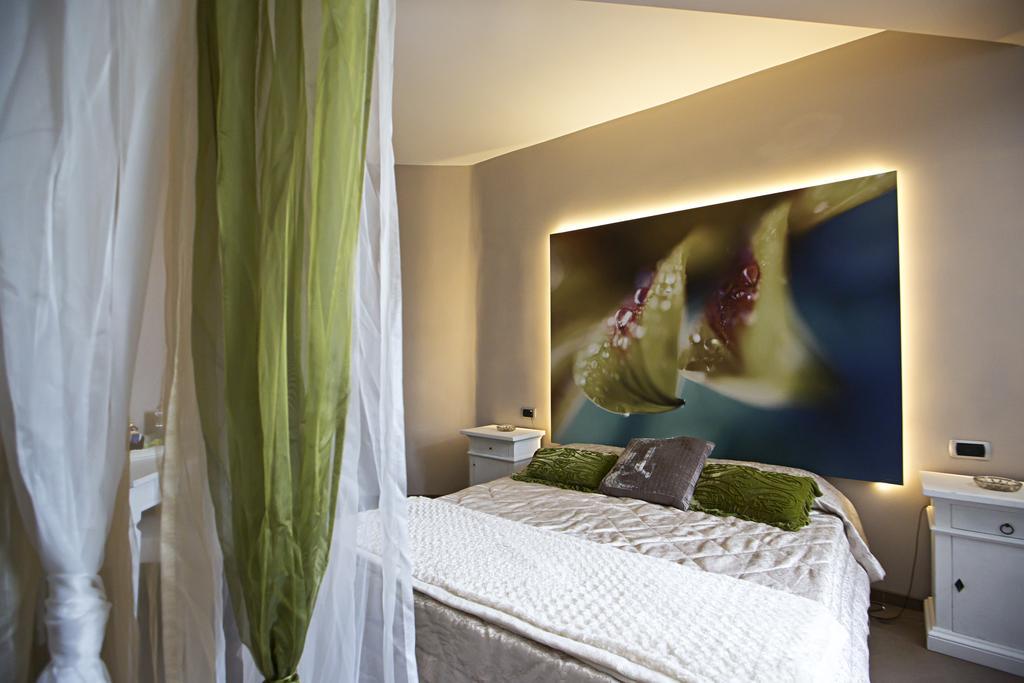 Hotel Tiro A Volo Поццуоли Экстерьер фото