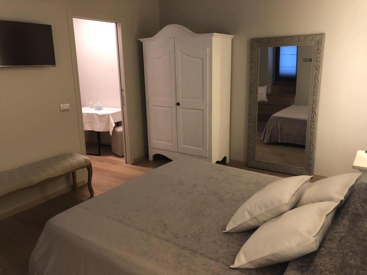 Hotel Tiro A Volo Поццуоли Экстерьер фото